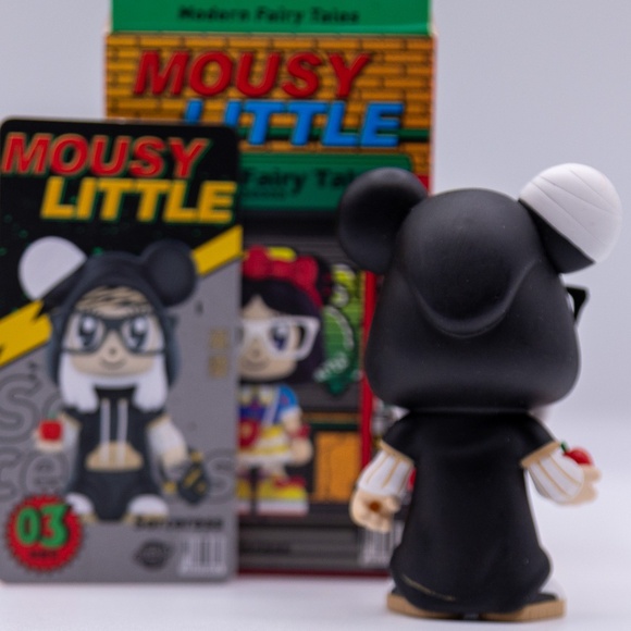 POP MART Mousy Little: Sorceress / Modern Fairy Tales Series Confirmed Box BNWT - Picture 3 of 3